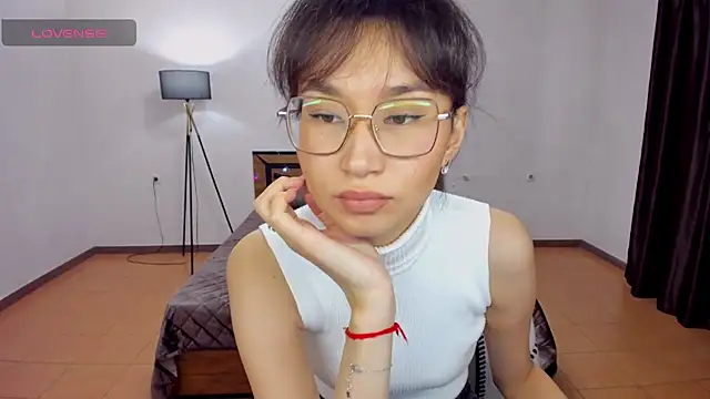 Chatroom XXX en direct de SheilaRare