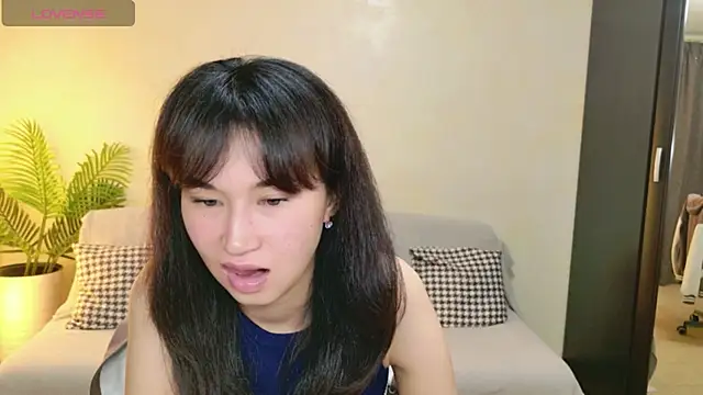SheilaRare XXX чат на живо