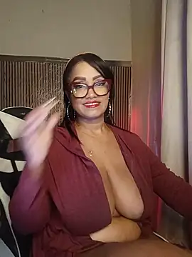 Yameil's Live XXX Chat