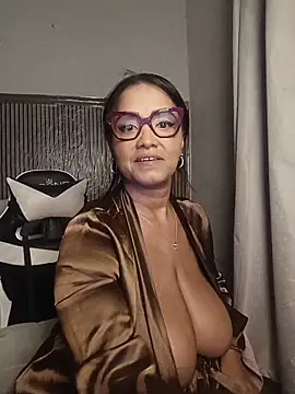Chat XXX ao vivo de Yameil