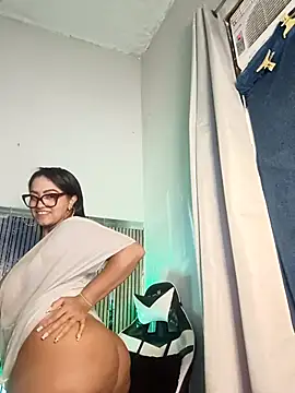 Yameil 现场XXX聊天