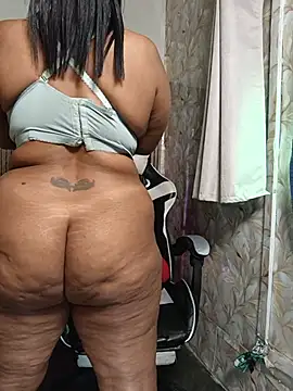 Yameil Live XXX-Chat
