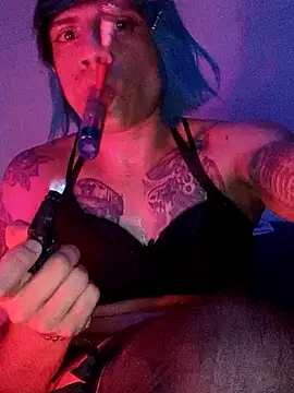 yazminter69 网络视讯表演