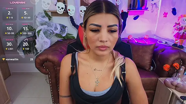 SALOOMEE__ – Live XXX-chat