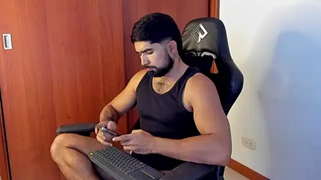 ethaanjonesn Webbikameraesitys
