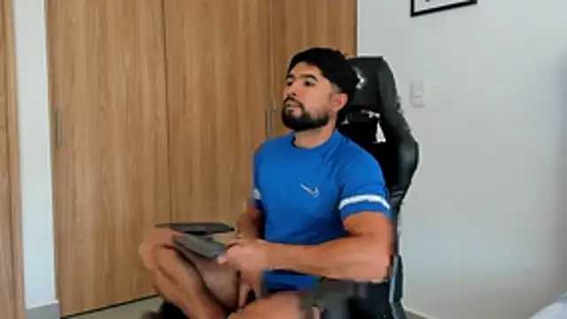Show de ethaanjones na webcam