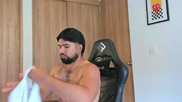 ethaanjones' Webcam Show