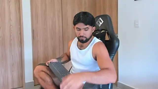 ethaanjones Webcamshow