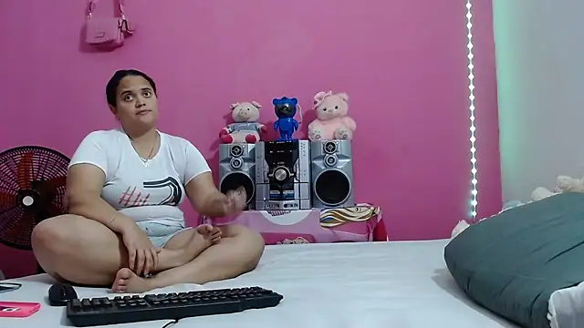 brunnette_hotn Webbikameraesitys