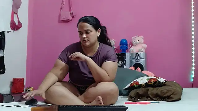brunnette_hot 网络视讯表演