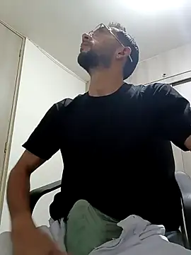 عرض كام LukasScott_