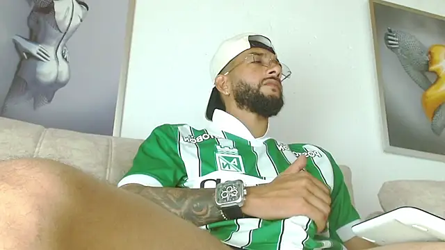 Show modela LukasScott_ na web-kameri