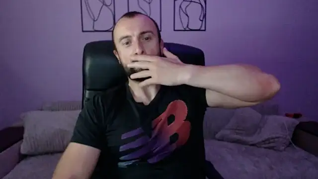 brindlefly6969 Show Webcam