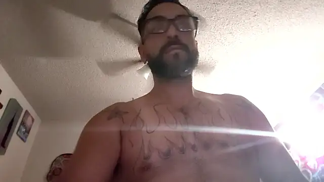 Forbidden_daddy webkamerás műsora