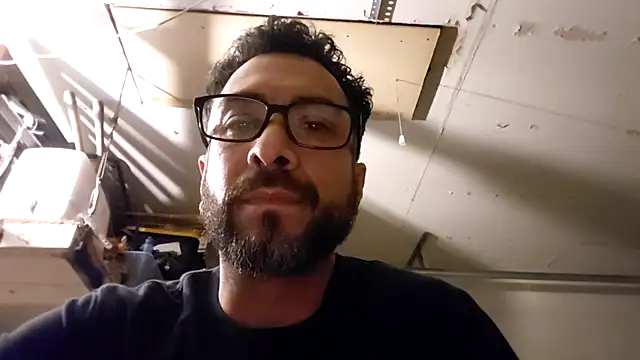 Forbidden_daddy's Webcam Show