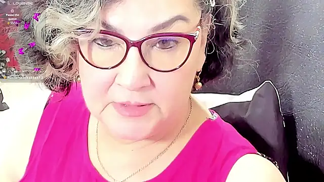 cataleya_mom Webcam Show