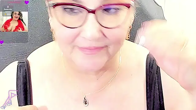 cataleya_mom Show in webcam