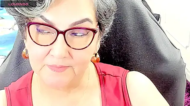 cataleya_mom Show in webcam
