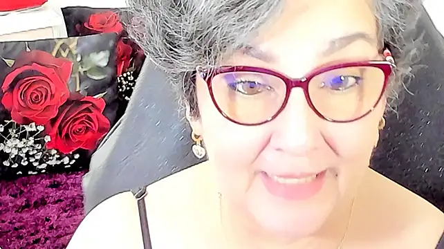 Show modela cataleya_mom na web-kameri