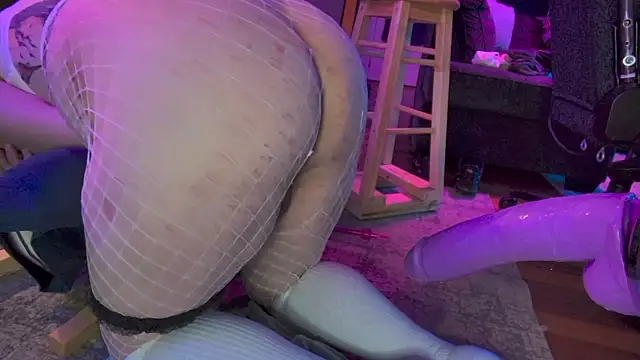 famousALYX Show in webcam