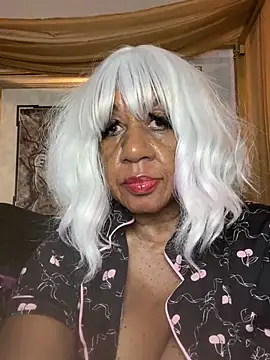 BreanaDivine's Webcam Show