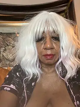 BreanaDivine's Webcam Show