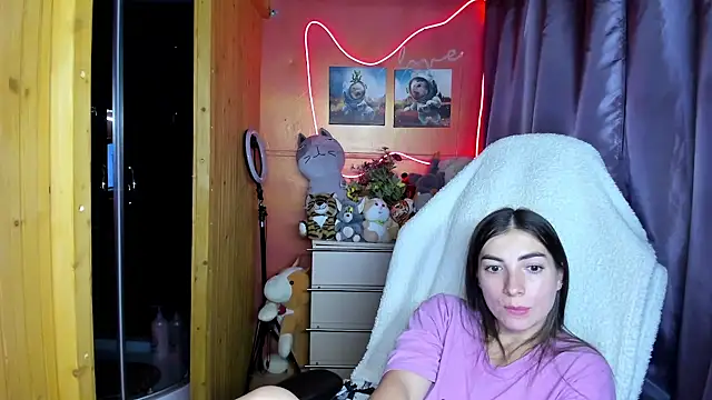 Fiery_Brunette_: вебкам-шоу