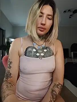 Chat +18 de SexyMilaVet ao vivo