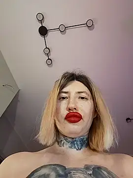 XXX chat uživo modela SexyMilaVet