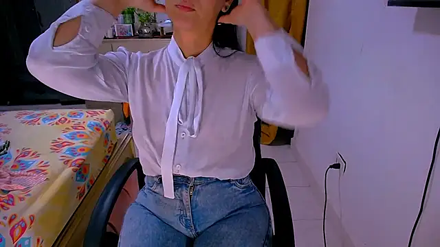 แชท XXX สดของ BitterMomXxx