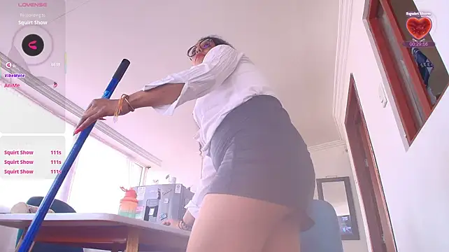 Chatroom XXX en direct de Samanntthaa__