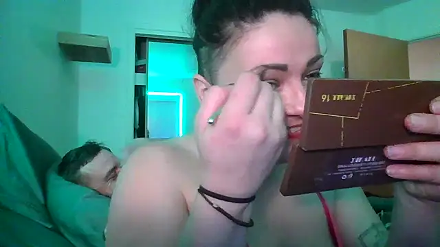 katsmeow710 Show Webcam