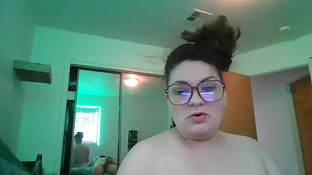 katsmeow710 webkamerás műsora