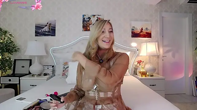دردشة IreneHope الجنسية المباشرة
