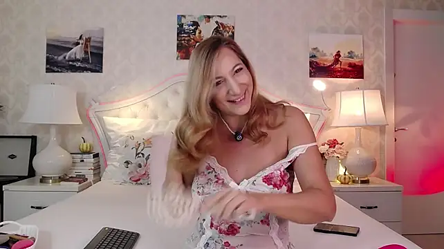 دردشة IreneHope الجنسية المباشرة