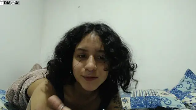 AlinaWoolf_ 即時聊天室