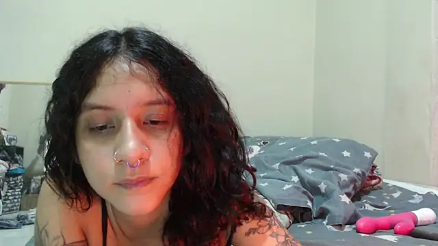 AlinaWoolf_'s Live XXX Chat