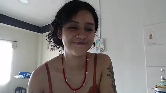 AlinaWoolf_'s Live XXX Chat