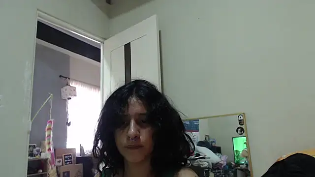 Chat XXX en directo de AlinaWoolf_