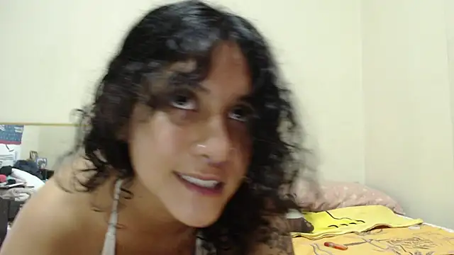 AlinaWoolf_'s Live XXX Chat