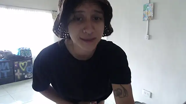 XXX chat uživo modela AlinaWoolf_