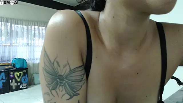 AlinaWoolf_ Chat XXX live