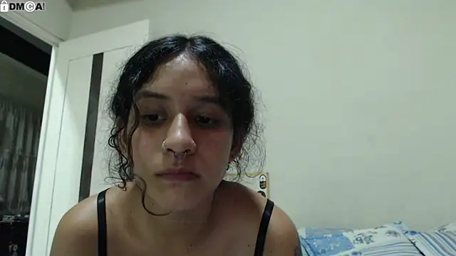 XXX chat uživo modela AlinaWoolf_