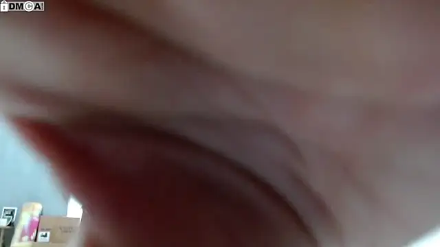הופעת וובקאם של AlinaWoolf_