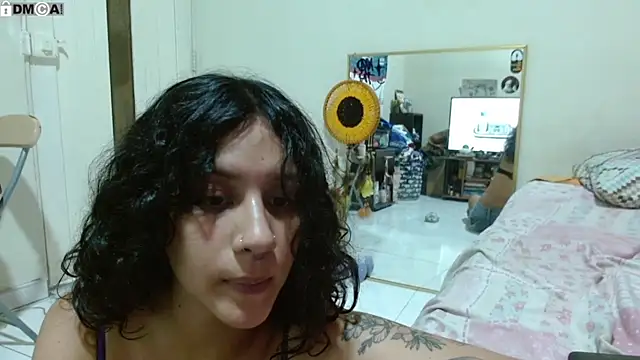 AlinaWoolf_'s Live XXX Chat