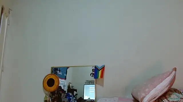 AlinaWoolf_'s Live XXX Chat