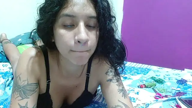 Chat XXX ao vivo de AlinaWoolf_