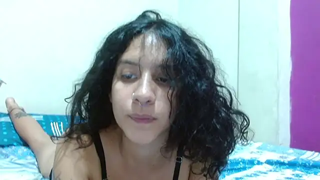 Czat XXX na żywo – AlinaWoolf_