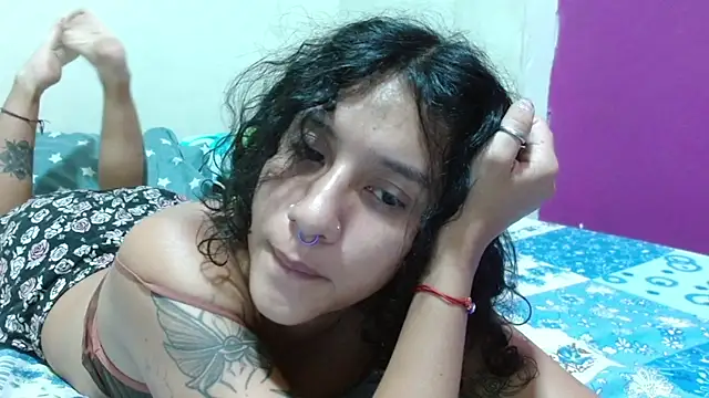 Chat XXX en directo de AlinaWoolf_