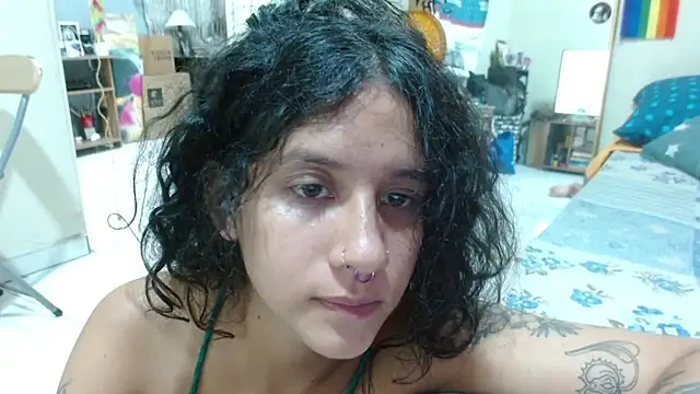 AlinaWoolf_'s Live XXX Chat